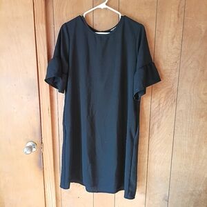 Hemish USA Black Short Sleeve Shift Dress Size Medium